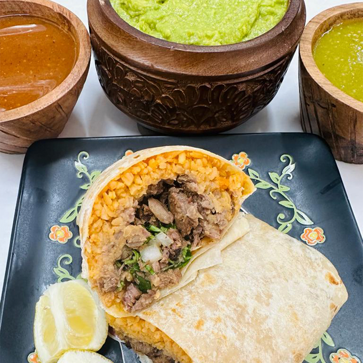 Super Burrito Carnitas El Toro Tortillas Factory (Español)